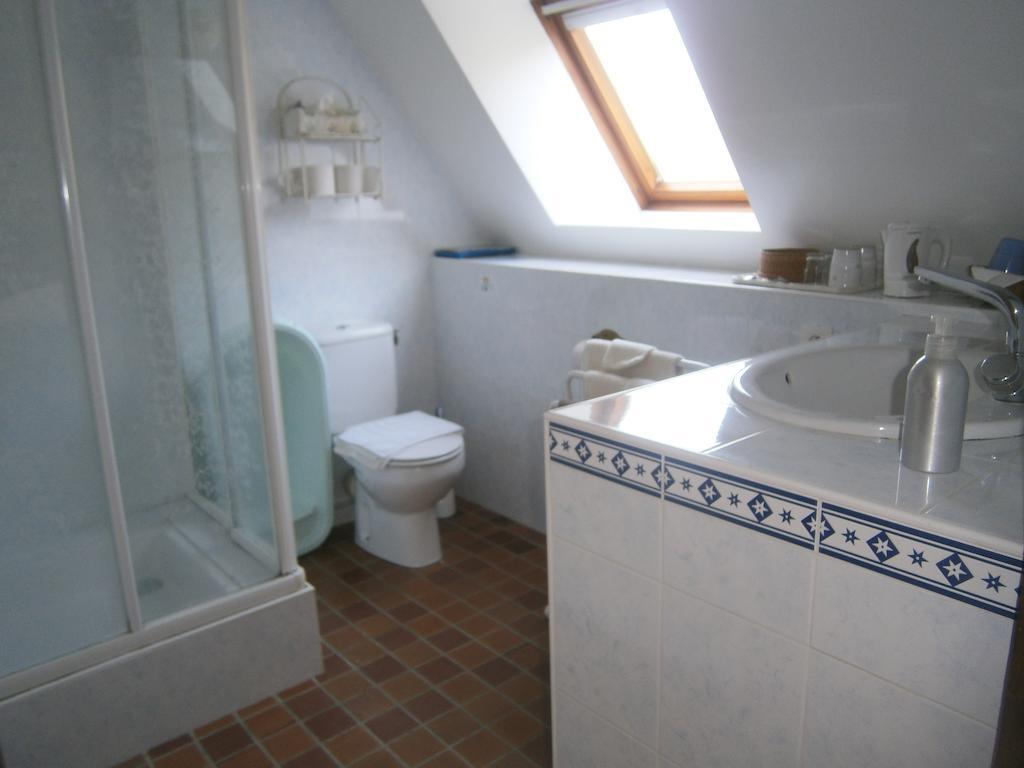 Les Chaumieres De Kerimel Bed & Breakfast Ploemel ภายนอก รูปภาพ
