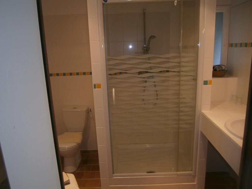 Les Chaumieres De Kerimel Bed & Breakfast Ploemel ภายนอก รูปภาพ